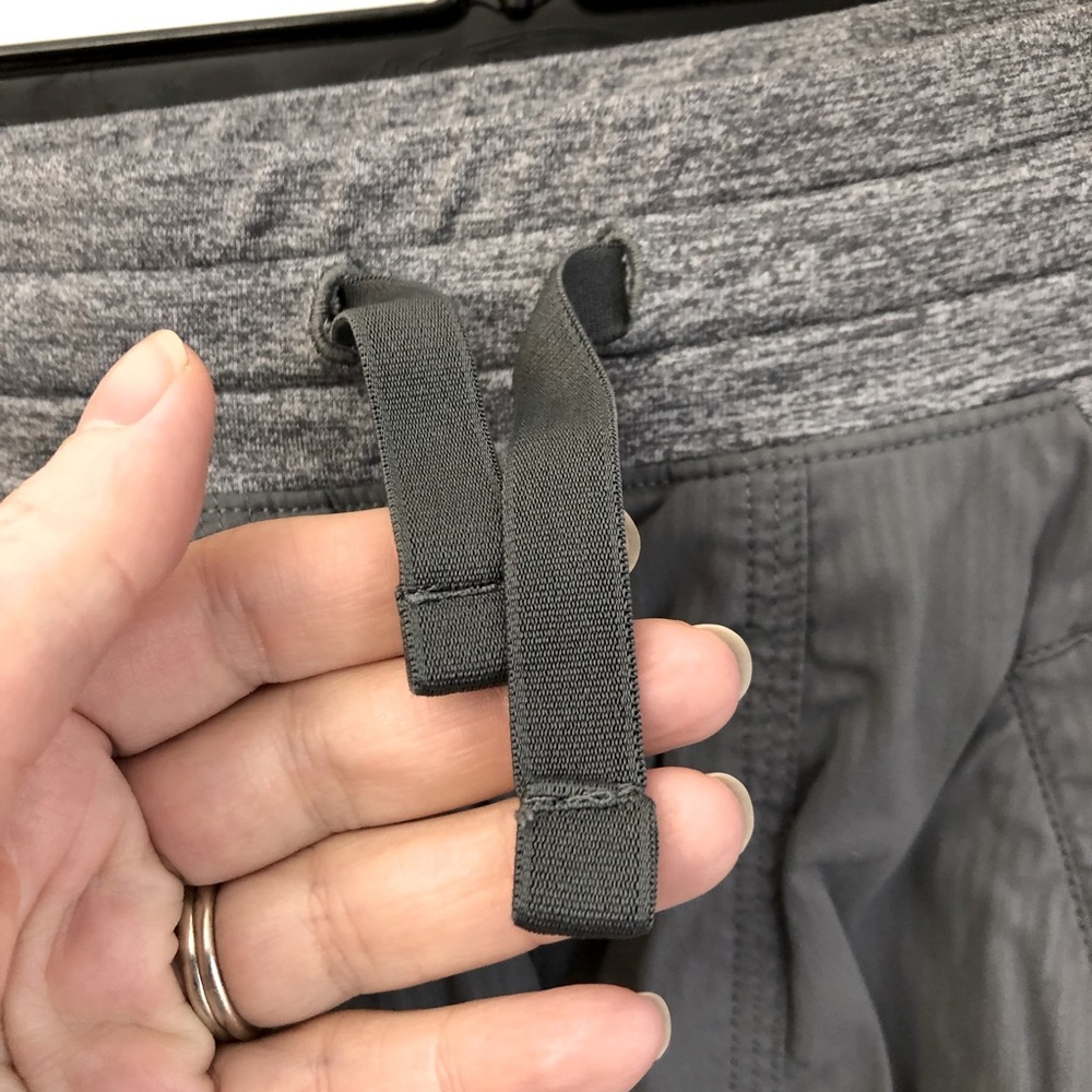 EUC Ivivva by Lululemon Live to Move crop - Picture 6 of 12